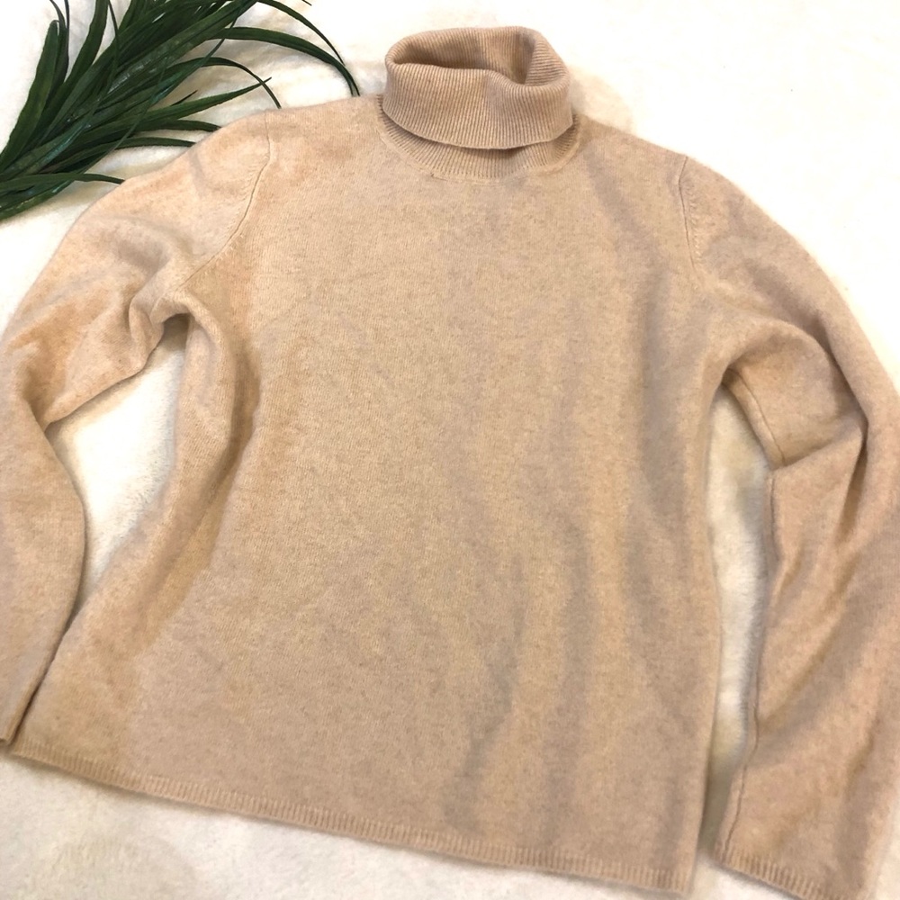 Valerie Stevens Cream Cashmere Turtleneck Sweater